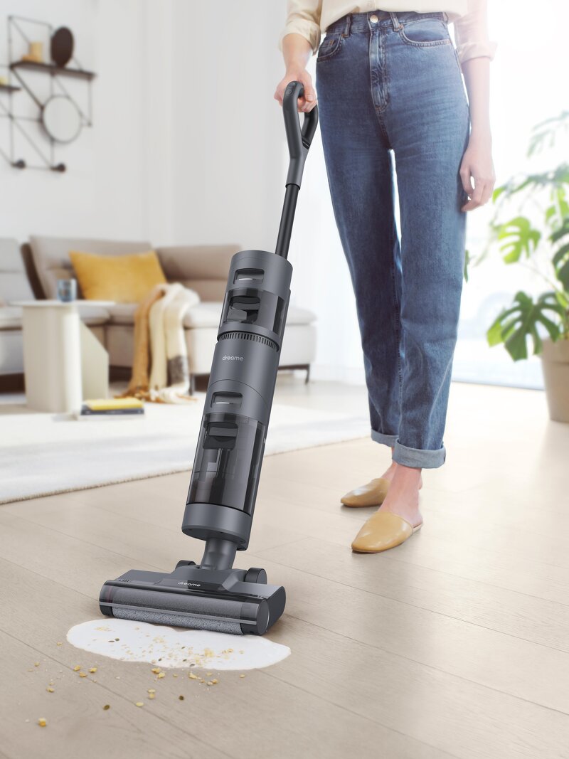 Dreame's Dreame H12 Core self-cleaning water-wiping vacuum cleaner