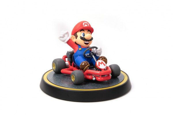 Super Mario: Mario Kart PVC Statue